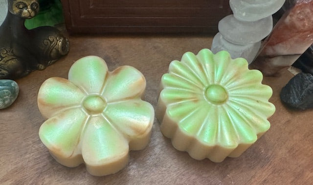 Goat's Milk Soap- Apple Cider Donut- Geometric Flowers