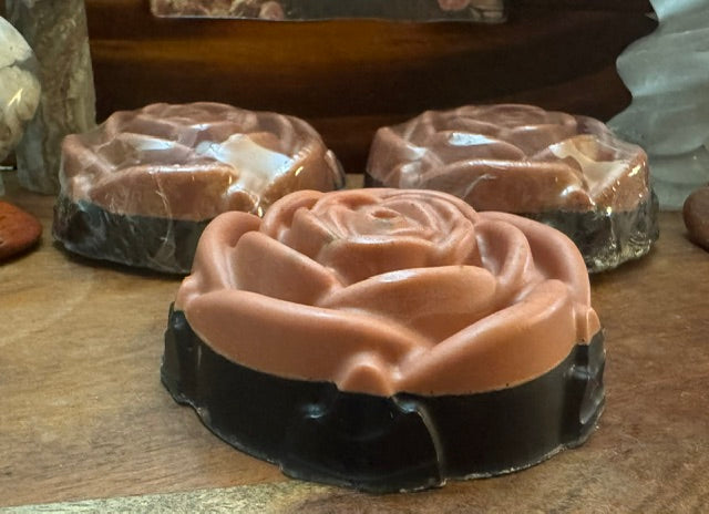 Soap- Shea Butter & Aloe Vera- Rose & Sandalwood Musk- Flowers
