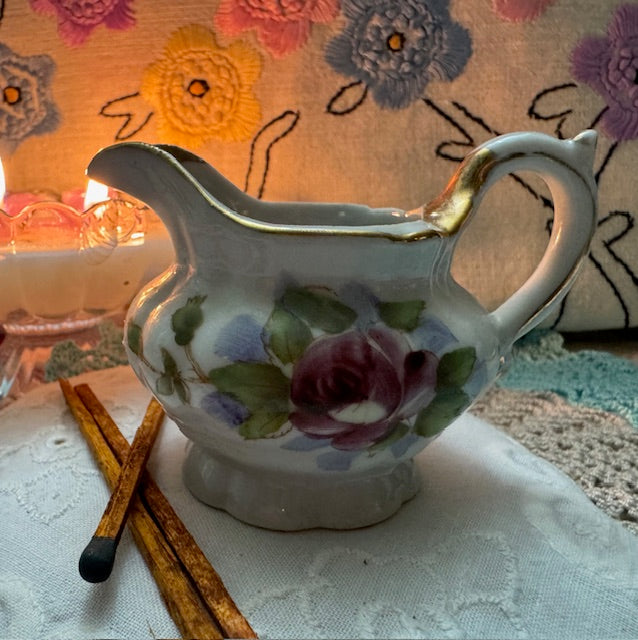 Roses Mini Creamer- Japan