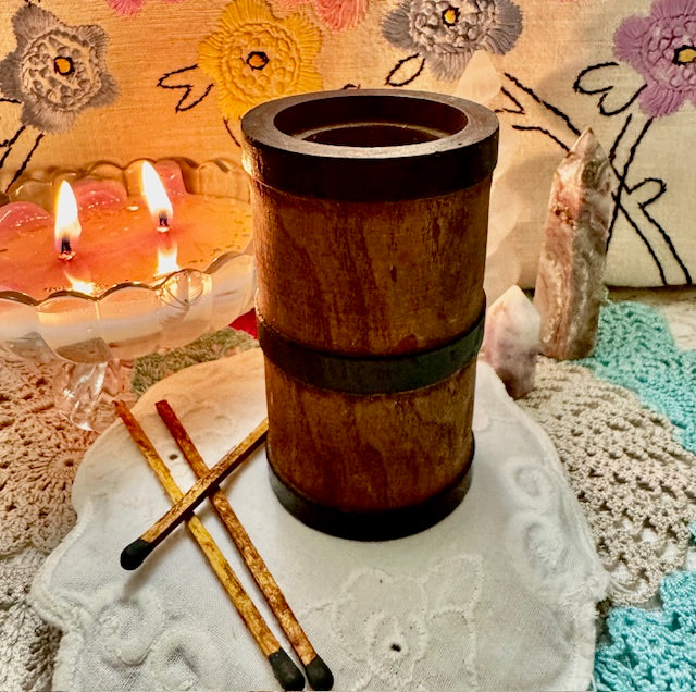 Wood Barrel Matchsticks Holder