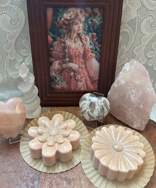 Oatmeal Soap- Strawberry & Cream -Geometric Flowers