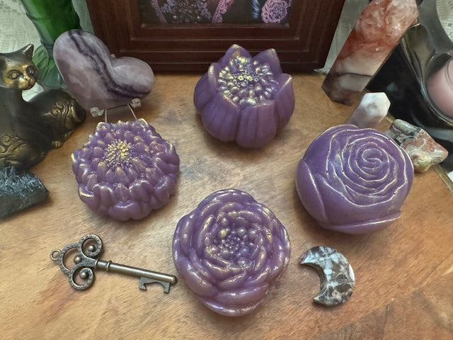 Hempseed Soap- Black Raspberry Vanilla- Flowers