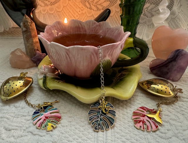 Tropical Leaf Tea Infuser