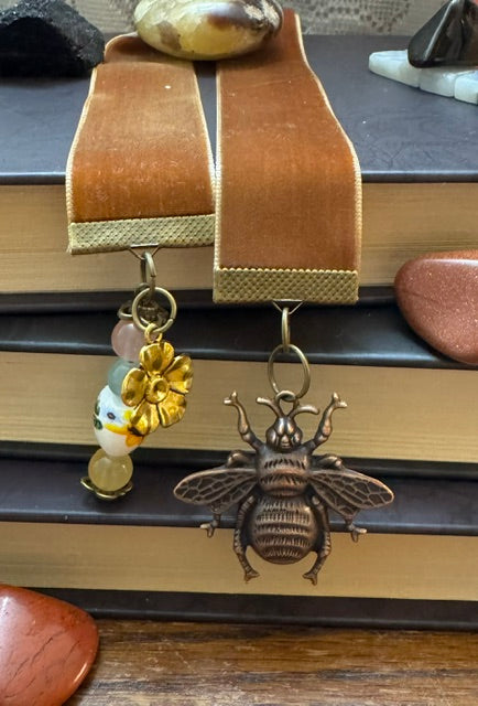 Bookmark- Bee- Bronze